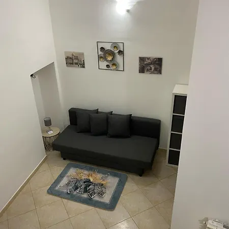 Dimora Ninetta Feriehus Bari